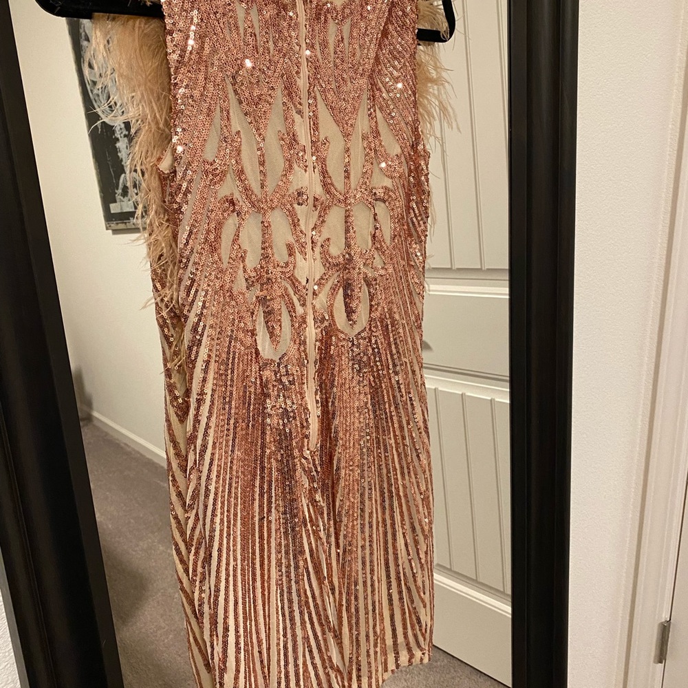 Beautiful sequined dress - Picture 5 of 5